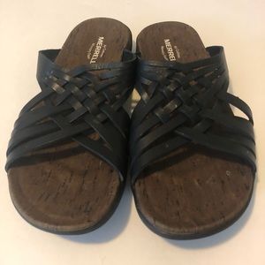 Excellent condition black sandals, Merrill size 7
